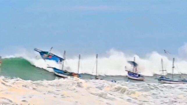 waves in Peru