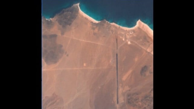 Abd al Kuri Airfiled, 14 October (Sentinelhub)